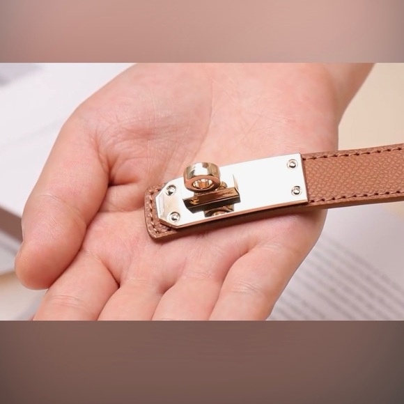 🆕Caramel Slim Leather Belt with Twist-Lock Buckle - Picture 7 of 16